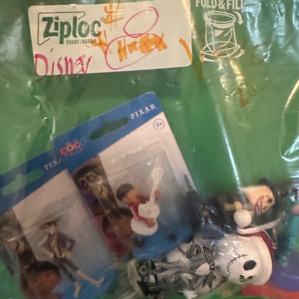 t t d grab bag 8: Disney figures